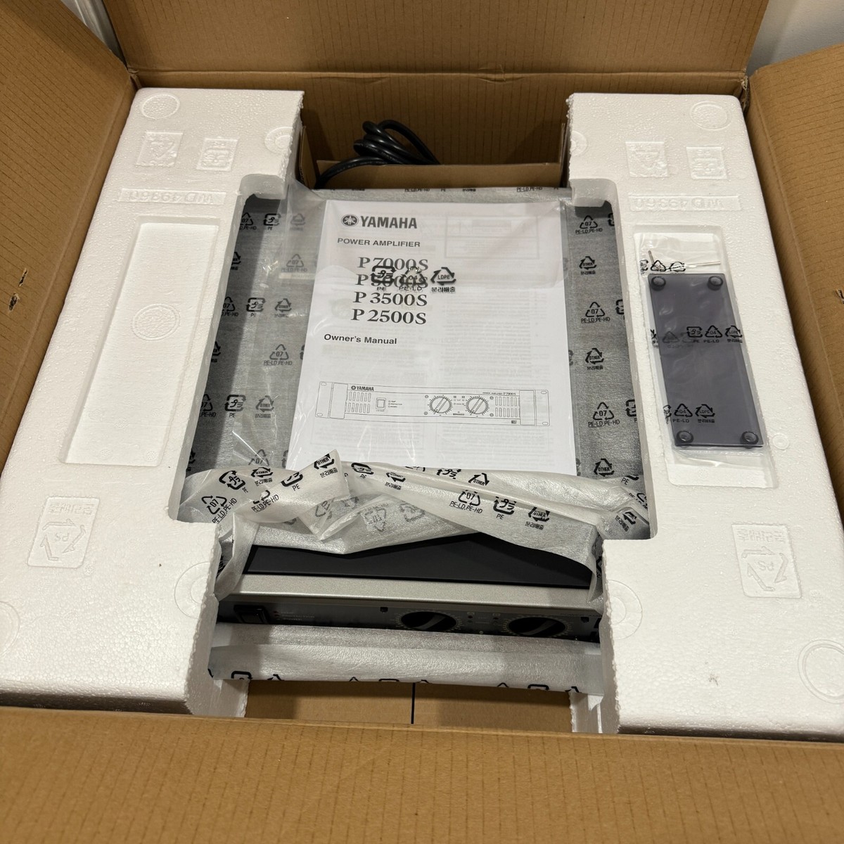 Yamaha P3500S Power Amplifier Black - BRAND NEW (Open Box Yamaha P3500S Power Amplifier Black - BRAND NEW (Open Box
