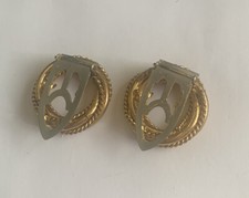 VTG Gold Tone Wreath Shoe Clips