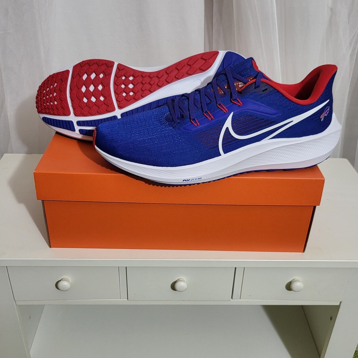 buffalo bills nike pegasus 36 sneakers