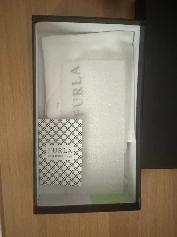 Portafoglio pelle Saffiano donna Furla Babylon XL slim sabbia - portacarte e zip - Immagine 4 di 4