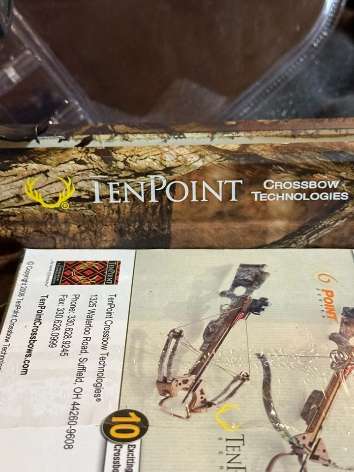Ten Point Titan Xtreme Cross bow w/ scope, case and arrows - Image 4 of 4