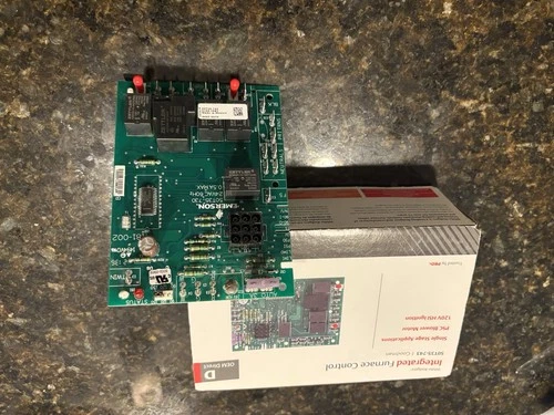 OEM Goodman Janitrol Furnace Control Circuit Board Panel B1809913S/used/ea.