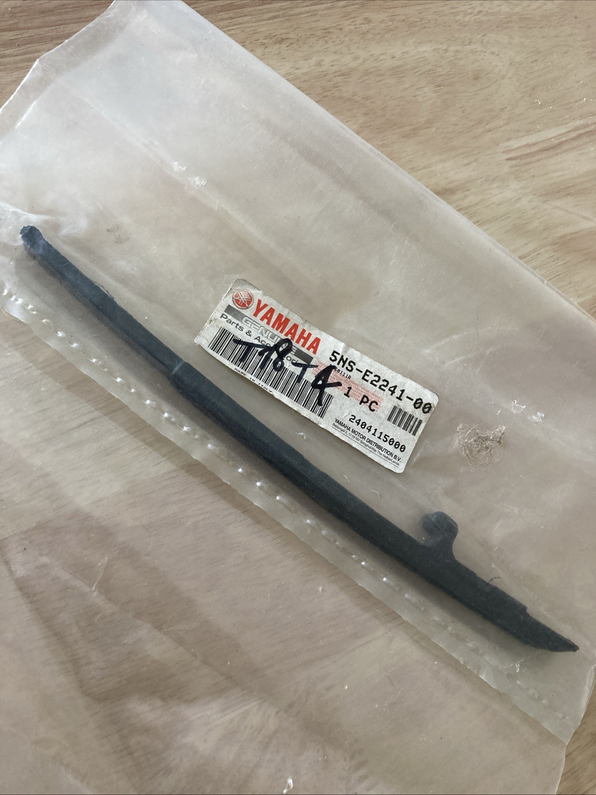 Patin chaine distribution Yamaha 5NS-E2241-00 guide chaine scooter YP125E YP 125 180