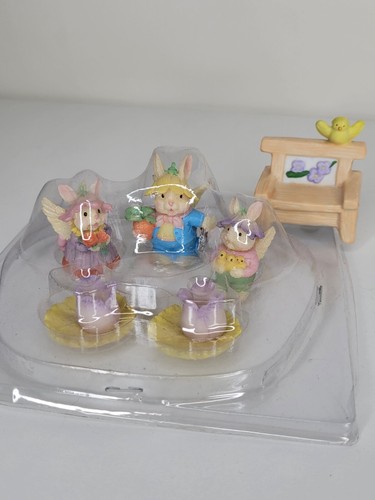 Vtg Angel Bunny Family Tea Party 8 Piece Set Figurines Adorable - Mini 1994 Read - Picture 9 of 9
