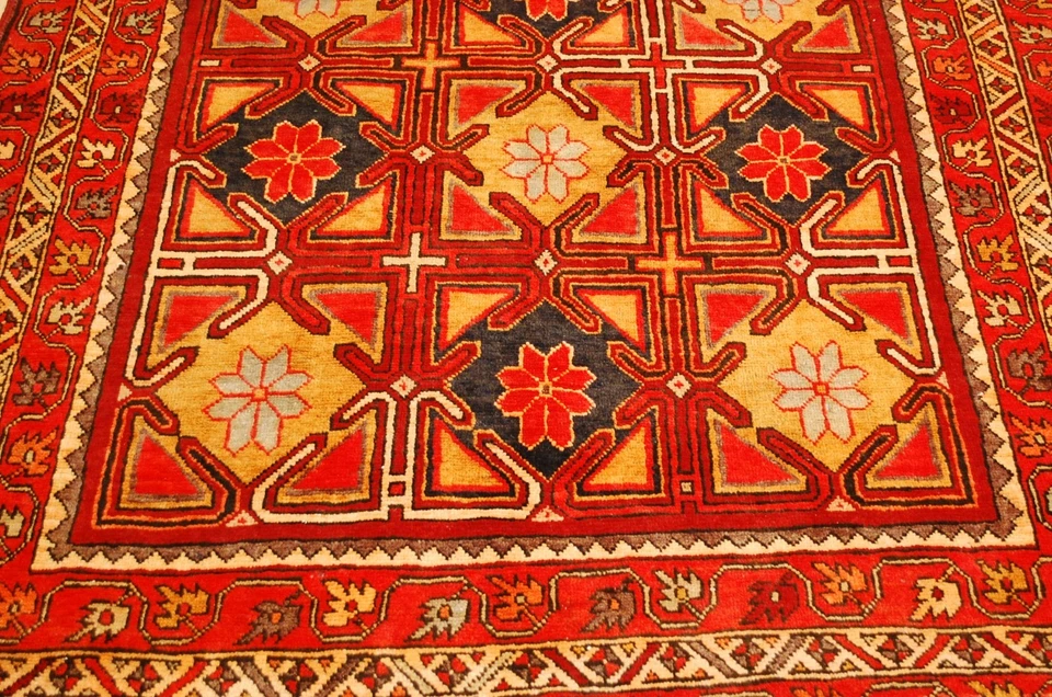 OLD,ANTIQUE CAUCASIAN DESIGN LONG RUG 5' x 10'5" GALLERY_FOYER SIZE - Image 2 of 4