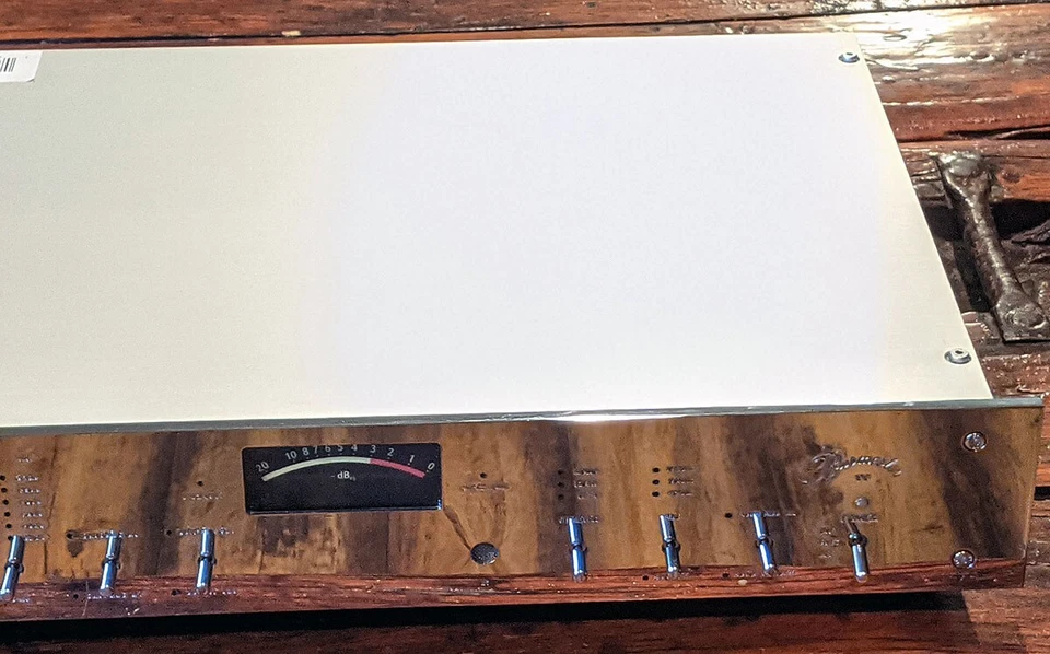 Burmester 100 Top Line Phono Preamplifier - Image 3 of 4