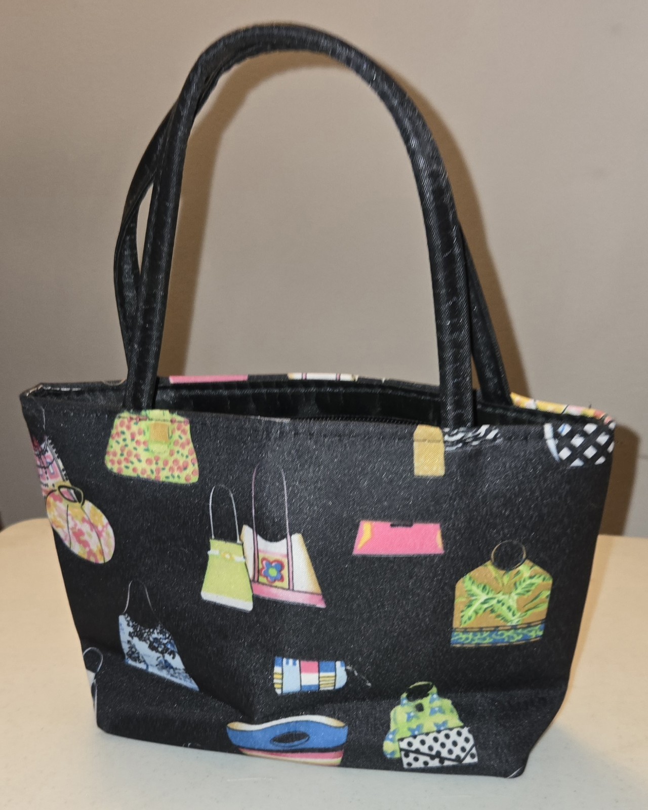 Cute Mini Black Tote Handbag Small Purse Illustration-image