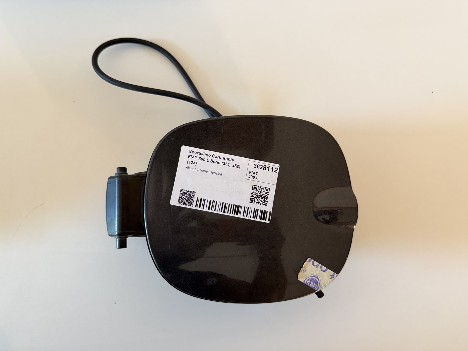 SPORTELLINO CARBURANTE PER FIAT 500 L Serie (351_352) 51973138 (12>)