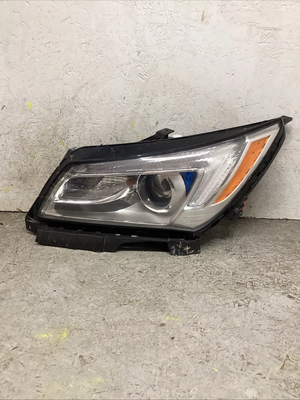 2014-2016 BUICK LACROSSE LEFT LH DRIVER SIDE HEADLIGHT HALOGEN 26672547