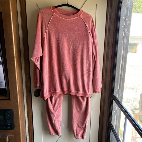 Conjunto Jogger Aerie Real Obsessed Velour Talla XS Color Salmón Foto 4 de 4