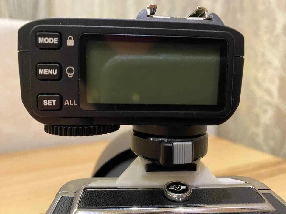 HASSELBLAD 907X COLD SHOE ADAPTER - Image 4 of 4