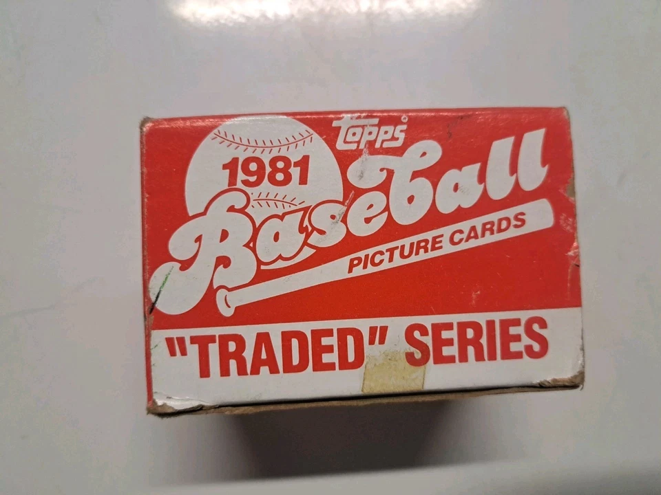 1981 Topps Traded Complete Factory Set 132 Cards Rare Valenzuela & Raines RC Box - Image 2 of 4