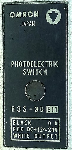 Omron E3S-3DE11 12-24 V DC Photoelectric Sensor - Picture 5 of 5