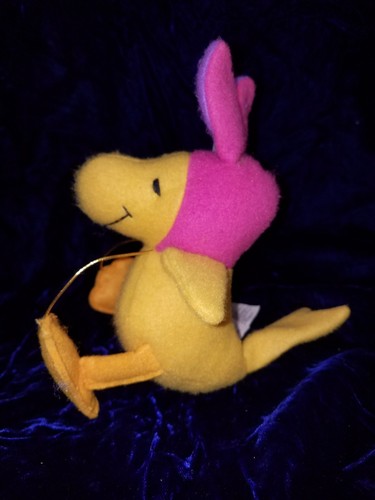 NUOVO WHITMANS PEANUTS CONIGLIO PASQUALE PORTA CARAMELLE ROSA E VIOLA - Foto 4 di 5