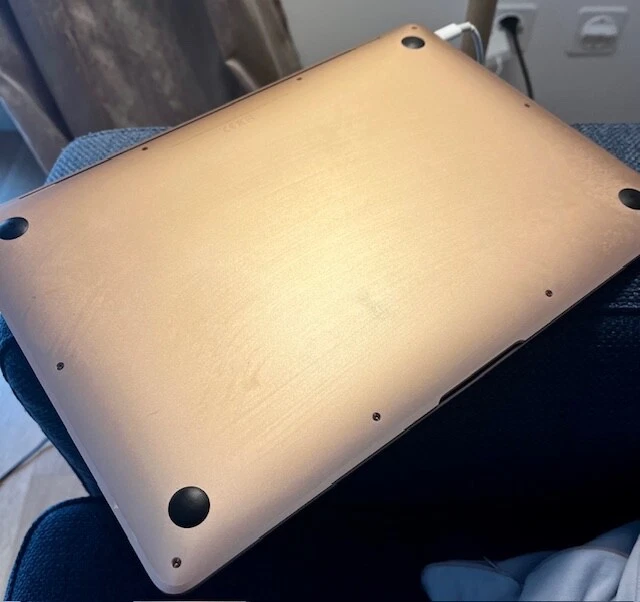 Apple Macbook Air 13 Zoll, Retina, Gold, Bildschirm kaputt, 2018 - Bild 4 von 4