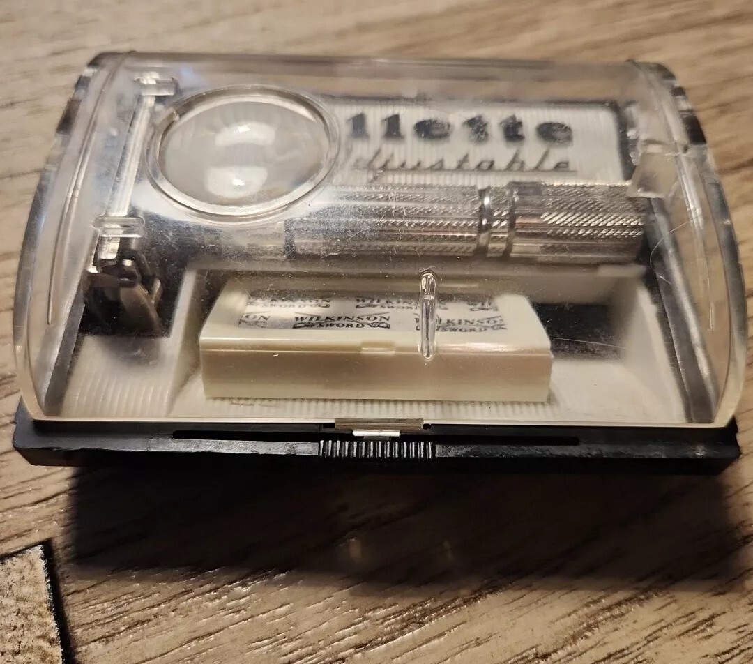 1961 Gillette G3 Adjustable FAT BOY Safety Razor Set with Case & Spoiler Blades