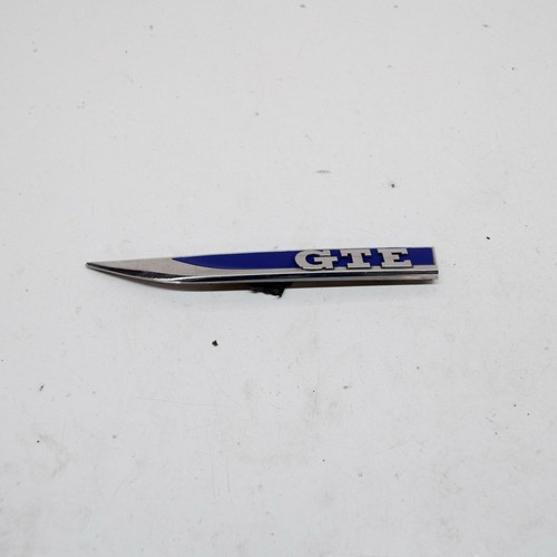 Volkswagen Golf MK7 Schrägheck Kotflügel vorne links Hersteller Emblem 2018