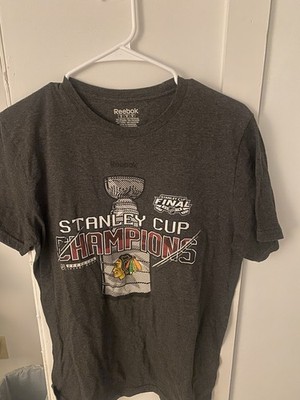 Chicago Blackhawks 2015 Stanley Cup Champions T-Shirt Size Medium  Reebok NHL