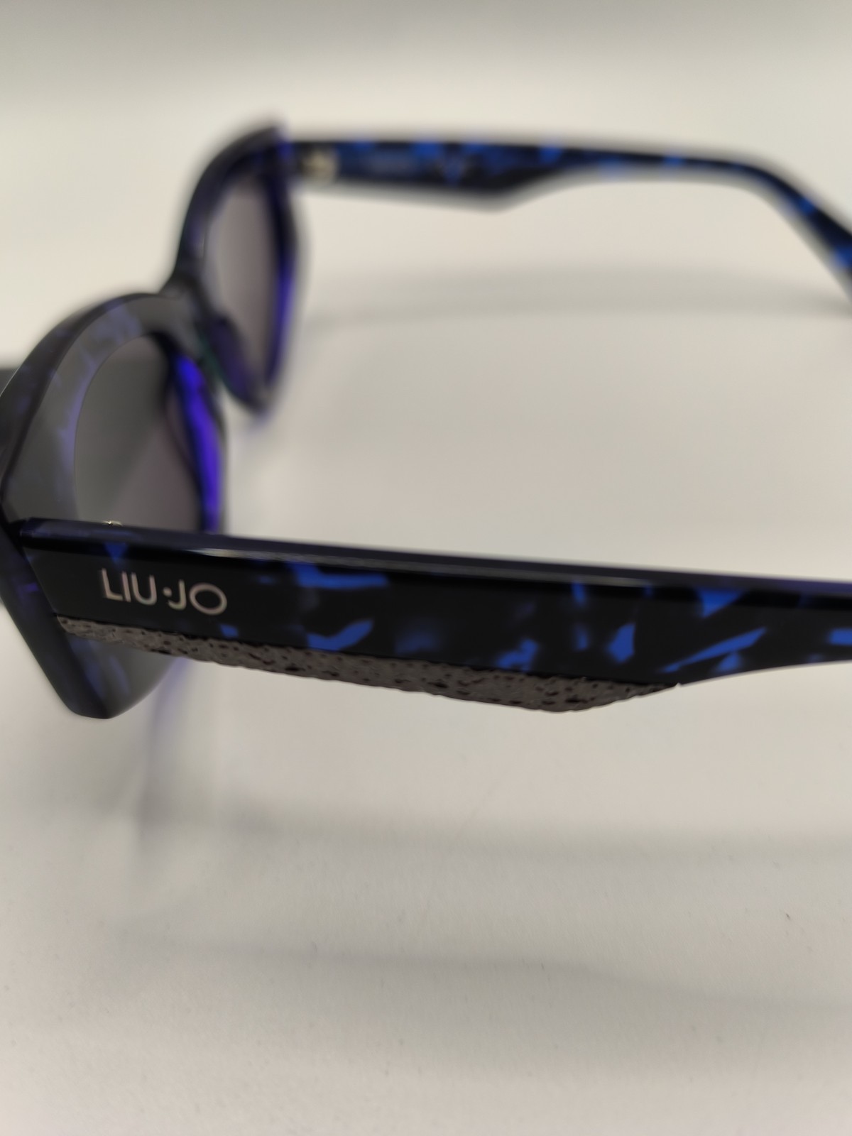 Liu Jo Brand New Blue Tortoise Shell Sunglasses With Soft Case RRP £151 image 7