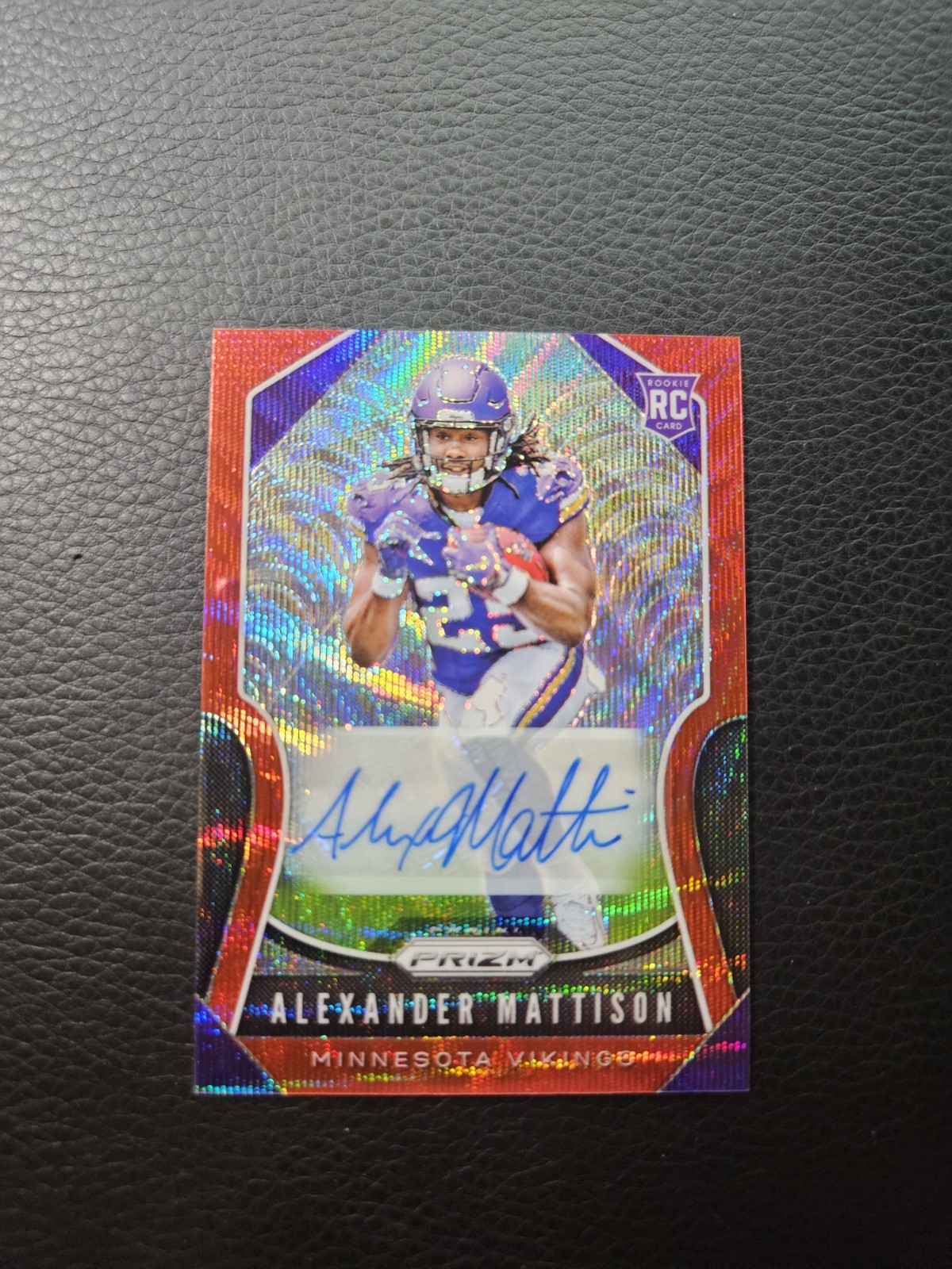 2019 Panini Prizm - Rookies Alexander Mattison #331 Red Wave Auto /149 (AU, RC)