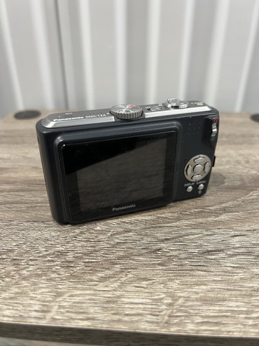 Panasonic LUMIX DMC-TZ4 8MP Digital Camera Untested with battery - Picture 2 of 5