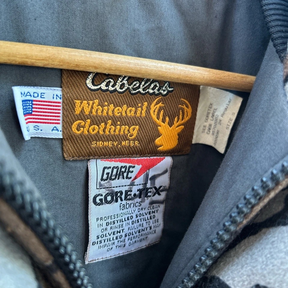 Vintage 90s Cabela’s Gore-Tex Bark Camo Hunting Jacket Made in USA Size S - Image 3 of 4