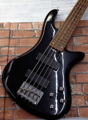 Schecter Stiletto Deluxe-5 5-saitige E-Bassgitarre gebraucht