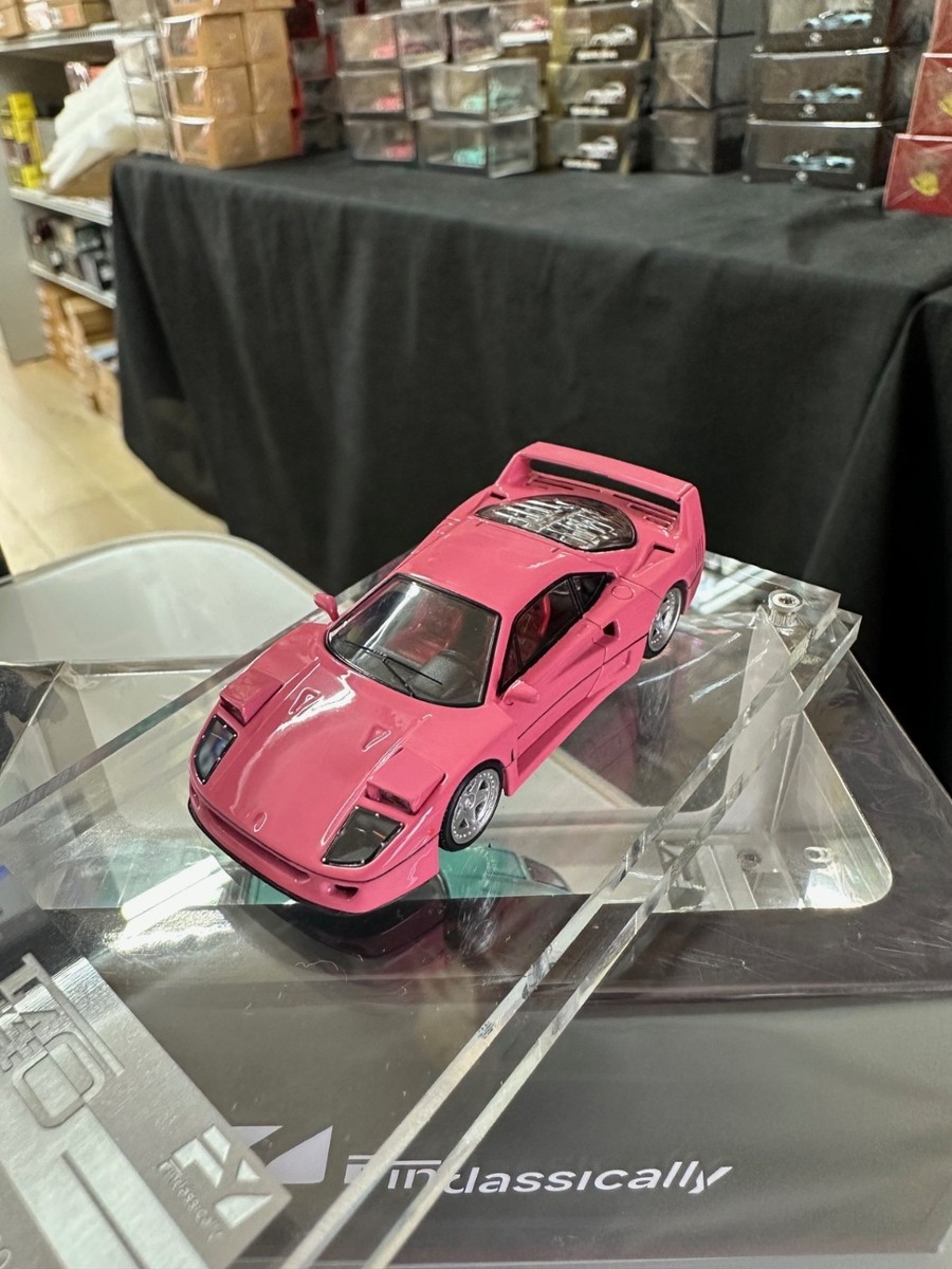 F40 GTE 1995 ピンク　1/64 ミニカー F40 GTE 1995 ピンク 1/64 ミニカー