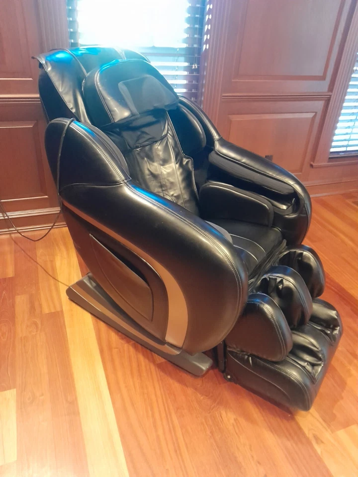 Silla de masaje de cuerpo completo Osim Foto 2 de 4