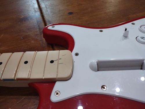 Xbox One Rock Band 4 Target esclusivo pacchetto rosso Fender batteria chitarra wireless - Foto 19 di 24