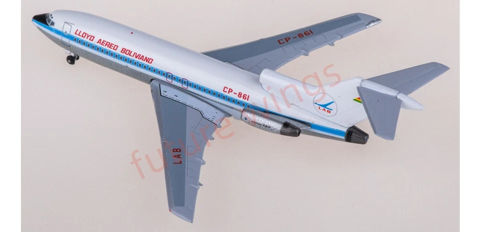 1:400 AeroClassics AC411208 LAB Bolivian Airlines B727-100 CP-861 +Free Tractor - Image 3 of 4