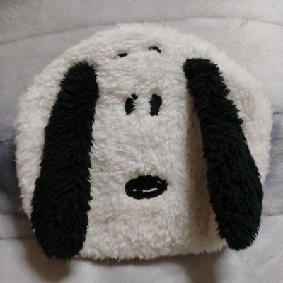 PEANUTS Snoopy × NICE CLAUP Fluffy Pouch