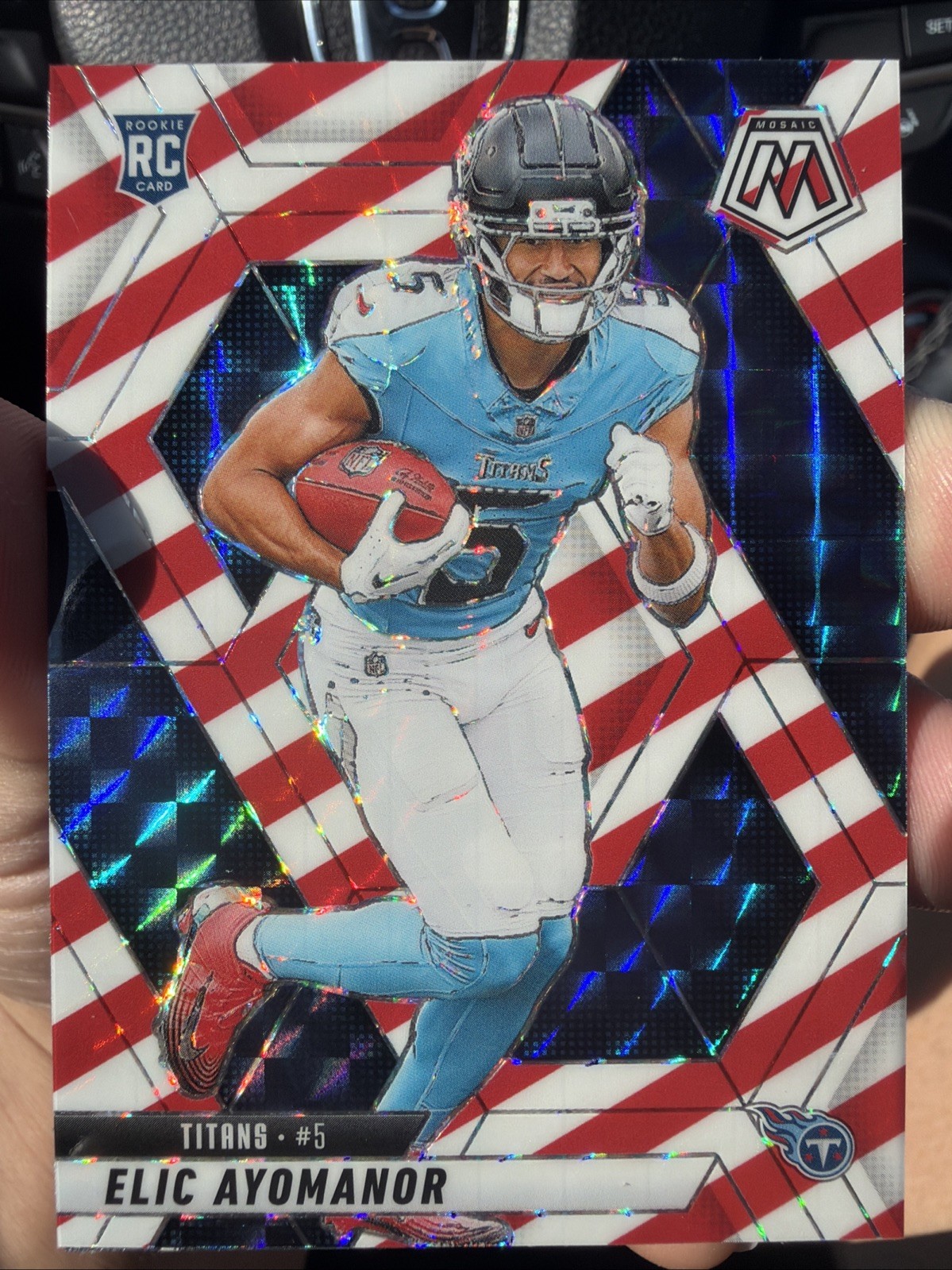 2025 Panini Mosaic Red And White Stripe Elic Ayomanor (RC) #333