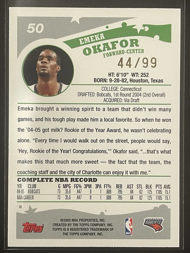 2005-06 Topps Emeka Okafor Gold Parallel/99 Rookie RC Charlotte Bobcats NBA Foto 2 de 3