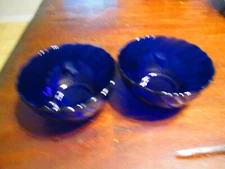 2 Duralex France Cobalt Blue Bormioli Rocco Rivage Textured Swirling 4.75'' bowl