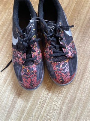 Nike Kobe Mentality Sneakers Size 4Y