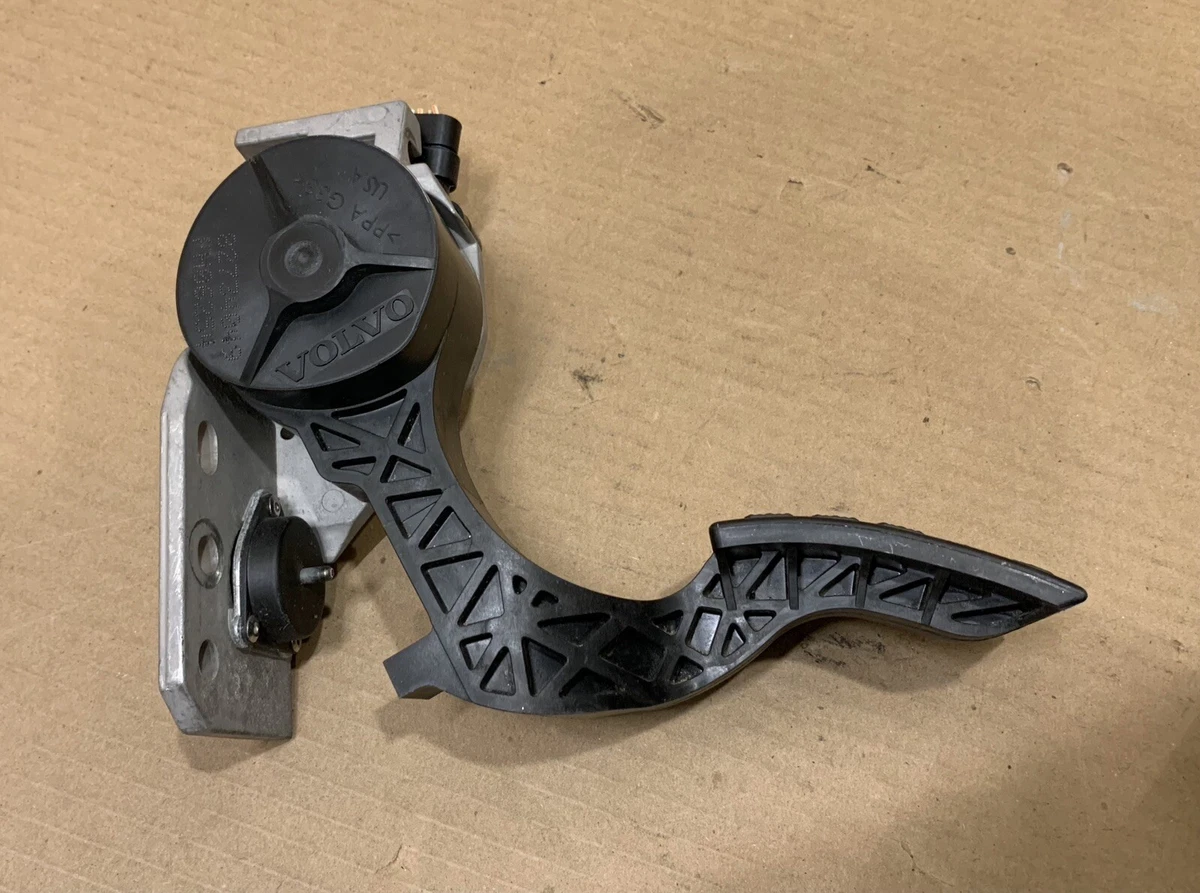 VOLVO VNL THROTTLE PEDAL ASSEMBLY 82734049 GENUINE OEM | eBay