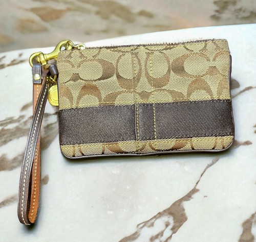 Coach 40028 Legacy Stripe Khaki/Brown Wristlet