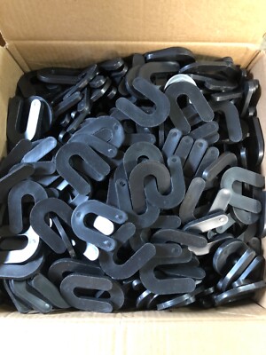 Lot of 750 - Bridge Fasteners 1/4'' x 2-5/16'' x 3'' U Shaped Plastic Shims Spacers