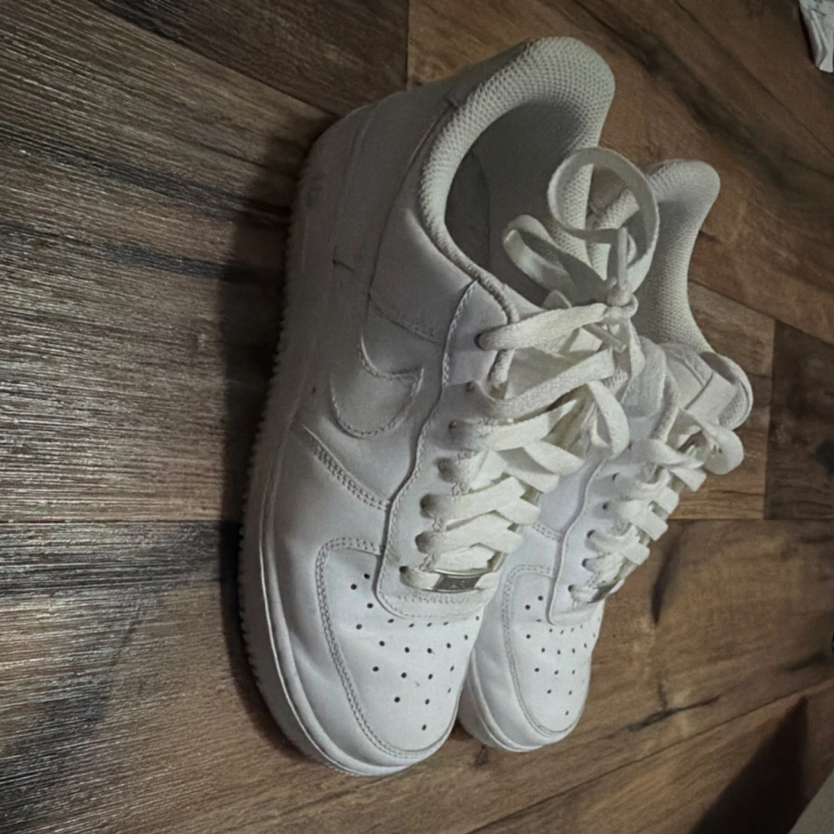Las mejores ofertas en Nike Air Force 1 07 Low White | eBay