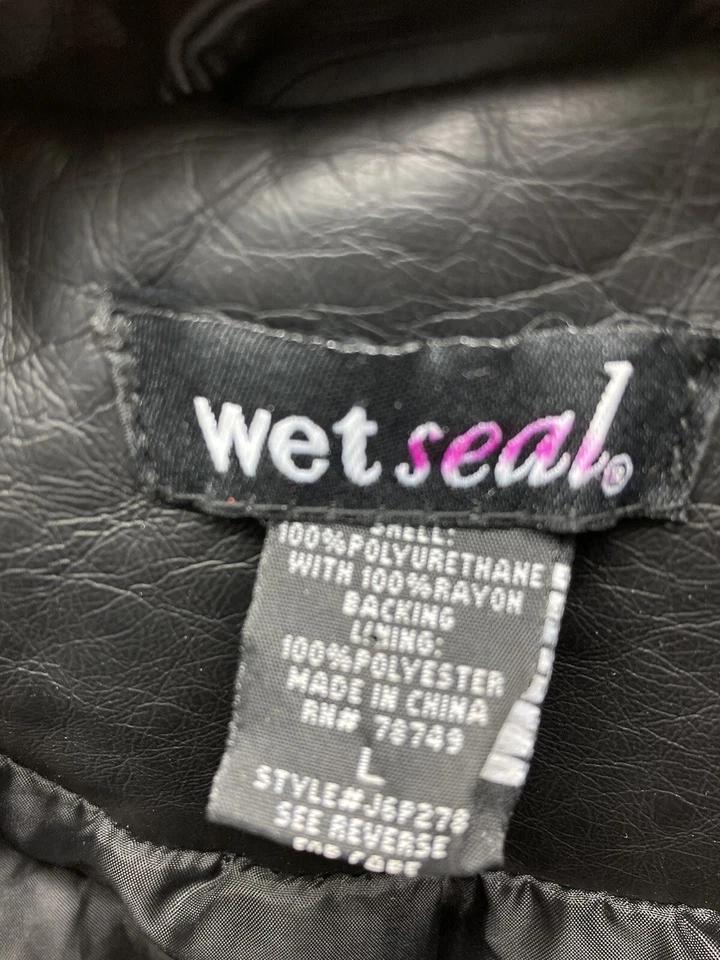 Chaleco vegano de imitación de cuero Wet Seal para mujer grande negro cremallera completa flecos sin mangas Foto 4 de 4