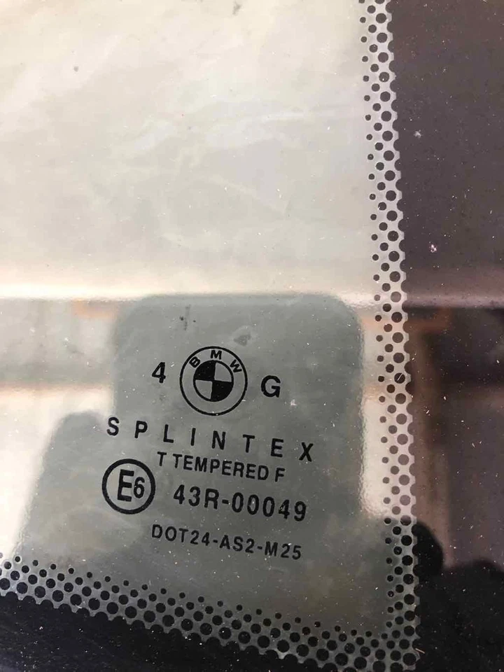 1992 - 1995 BMW 325I Rear Quarter Glass Window Right Passenger Hand Side RH - Image 3 of 4