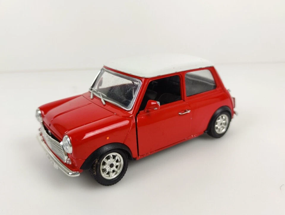 MODELLINO AUTO BURAGO MINI COOPER SCALA 1/16 DIE CAST ROSSO - Immagine 3 di 4