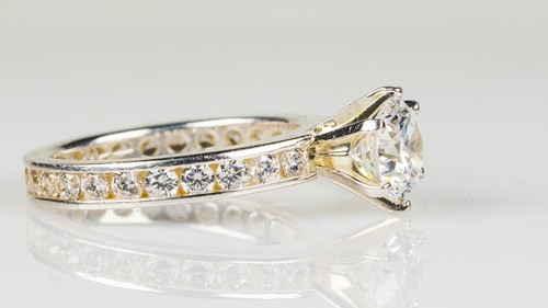 14K Yellow Gold Plating Ring Size 7 ESTATE SALE - Picture 13 of 24