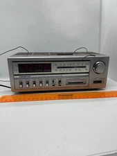 Vintage Sound Design Model #3775-A Clock Radio AM/FM Woodgrain Soundesign Tested