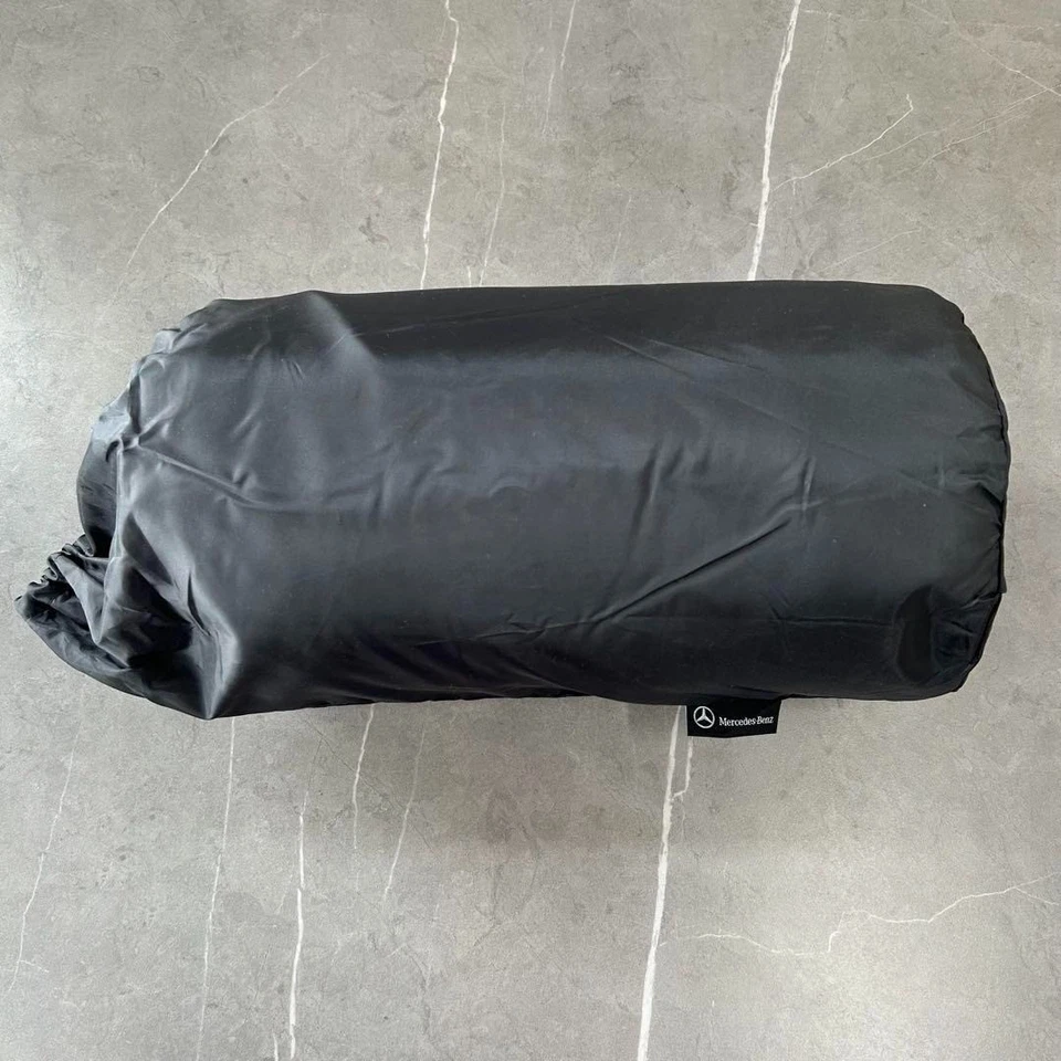 [Unused] Mercedes Benz Embroidered Logo Blanket - Image 4 of 4