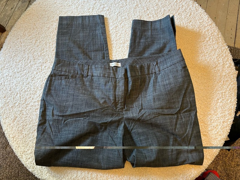 Euc Van Heusen Grey Plaid Dress Pant Size 14