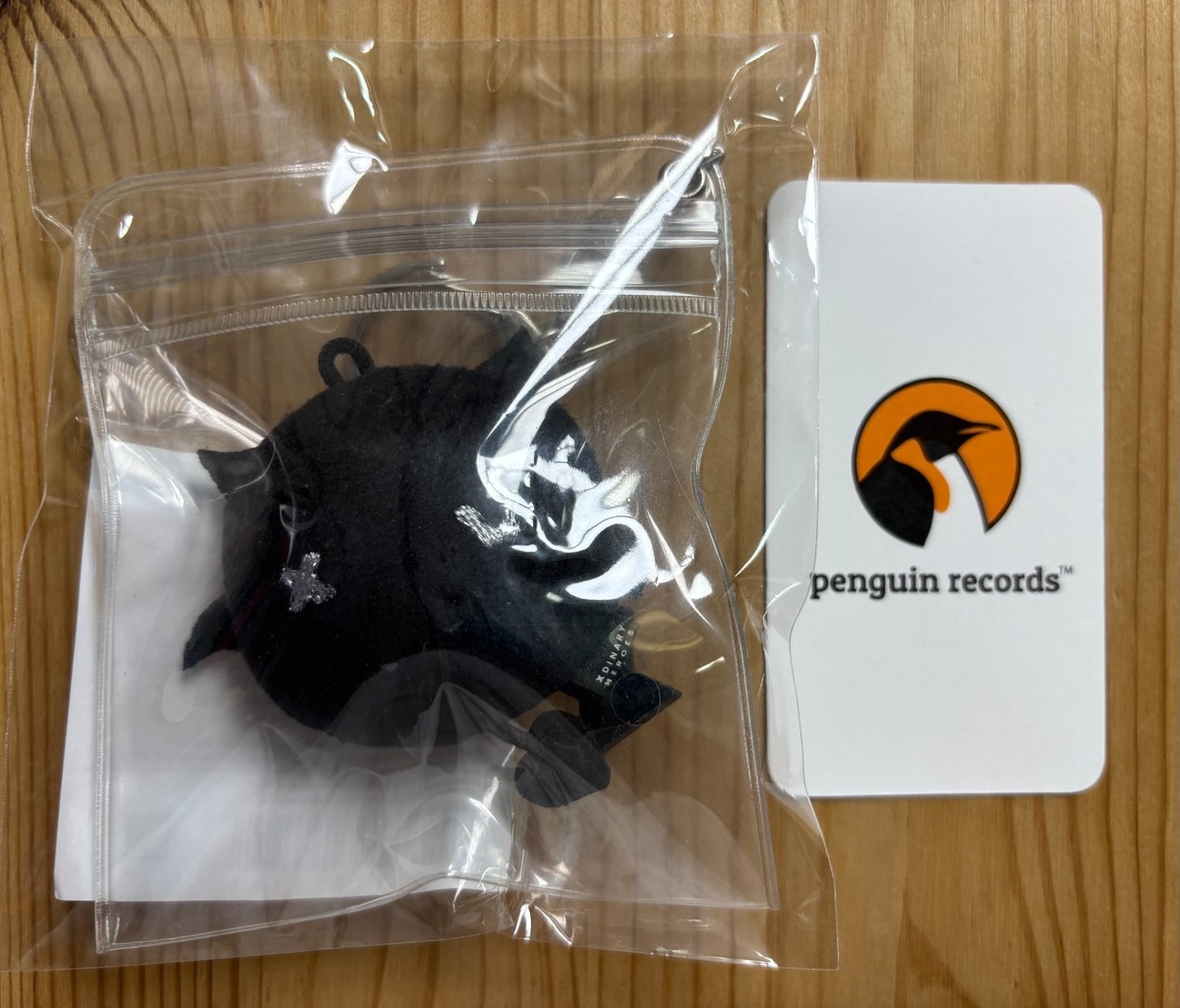 Xdinary Heroes - The Xcape Villains MOCHI PLUSH & POUCH KEYRING