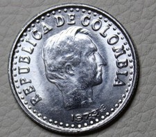 * 1973 REPUBLICA  DE COLUMBIA MULTIPLE (3) STRIKE ON DATE ERROR CIRCULATED#PVY37