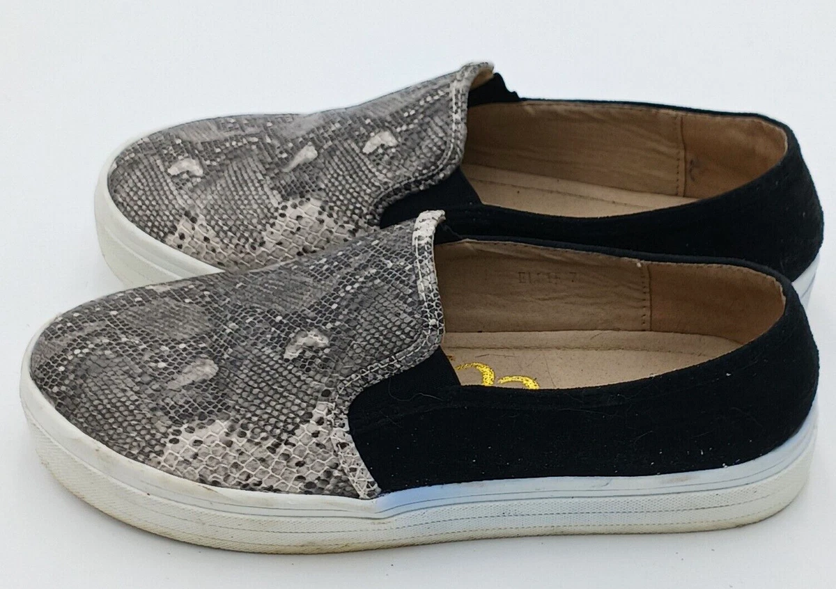 Cocci Shoes Womens 7 Snake Pattern Slip On Gray White Leather